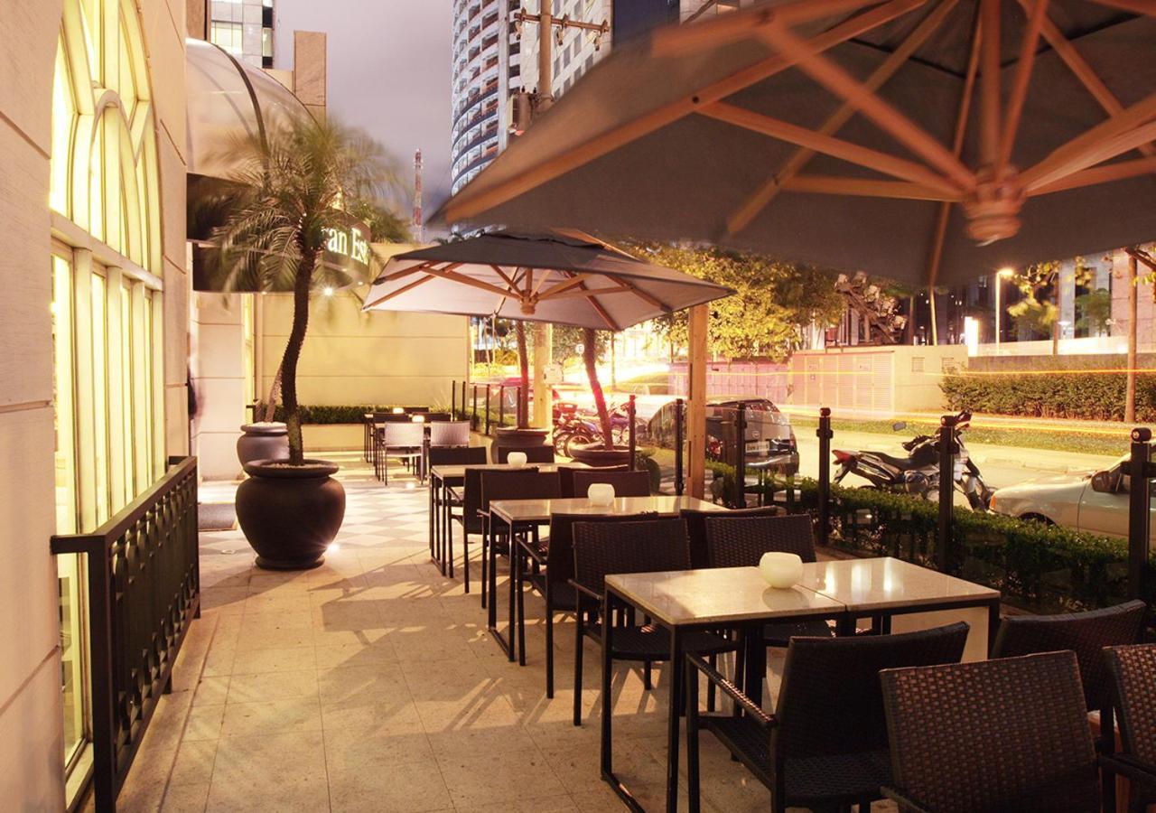 Gran Estanplaza Berrini Hotel Sao Paulo Exterior photo The outdoor patio at the restaurant