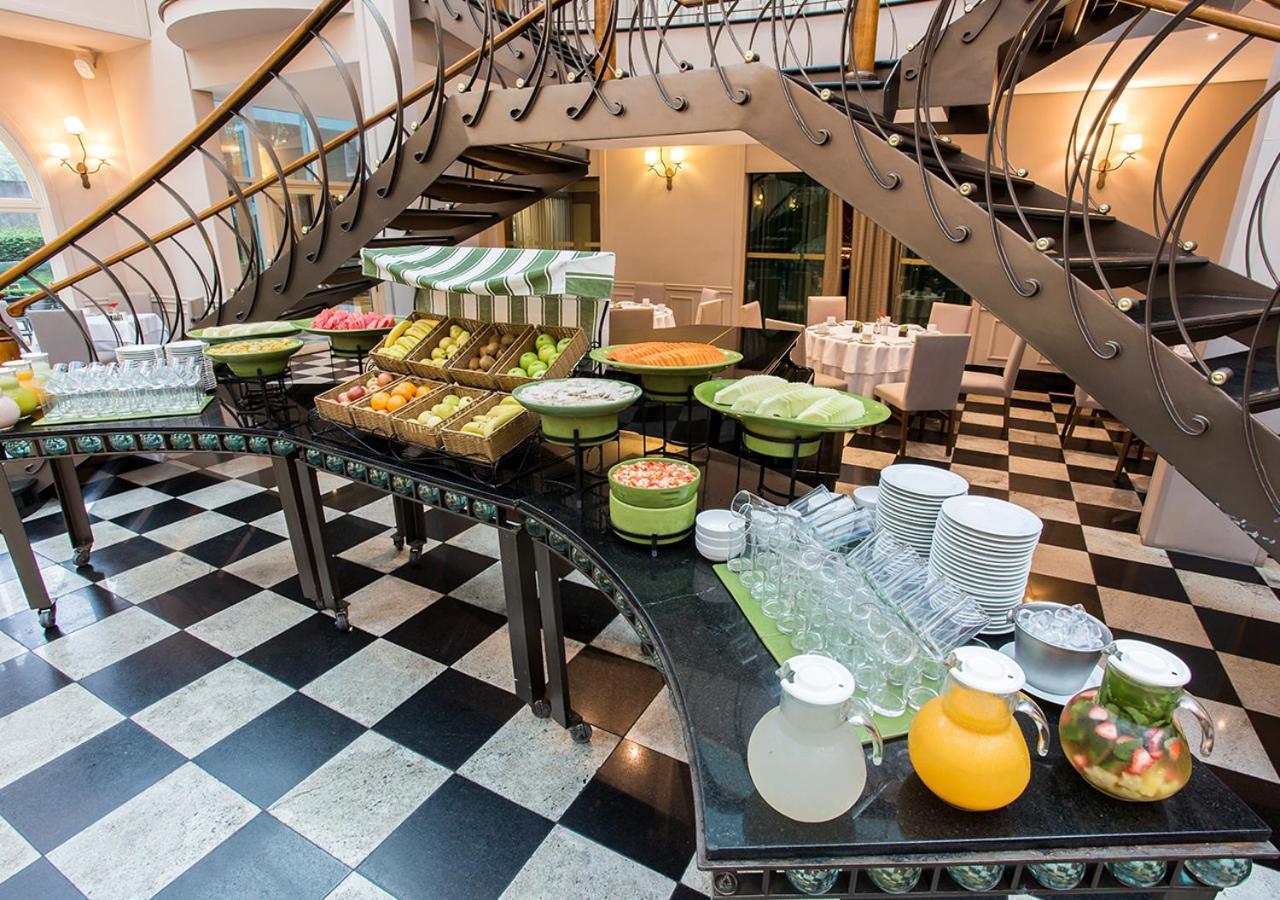 Gran Estanplaza Berrini Hotel Sao Paulo Exterior photo Breakfast buffet at a hotel